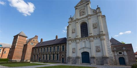 Musée de la Chartreuse: En Mystisk Resa genom Dijon's Historia och Konst!